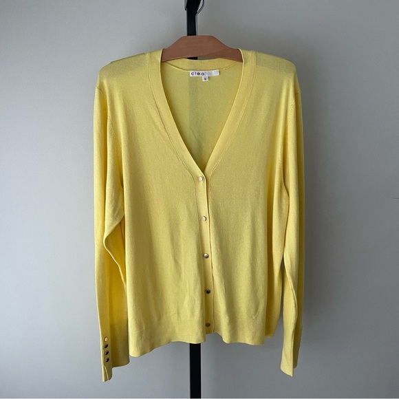 cleo Sweaters - Cleo Yellow Button Down Vneck Knit Cardigan Sweater Gold Buttons Size XL Womens